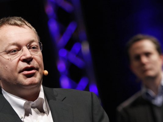 Bonus $25 εκ. παίρνει ο Elop για την πώληση της Nokia εξοργίζοντας τους Φιλανδούς