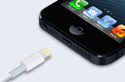 H Ευρωπαϊκή Βουλή αποφάσισε υποχρεωτική χρήση κοινού τυπου φορτιστή για όλες τις συσκευές