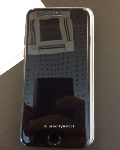 Apple iphone 6 vs samsung galaxy s5 (1)