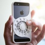 The-3D-printed-rotary-iPhone-case