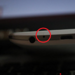 LG-G3-units-show-cracks-near-the-microphone-opening