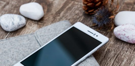 Oppo R7: Θα κυκλοφορήσει σύντομα και θα είναι πολύ λεπτό