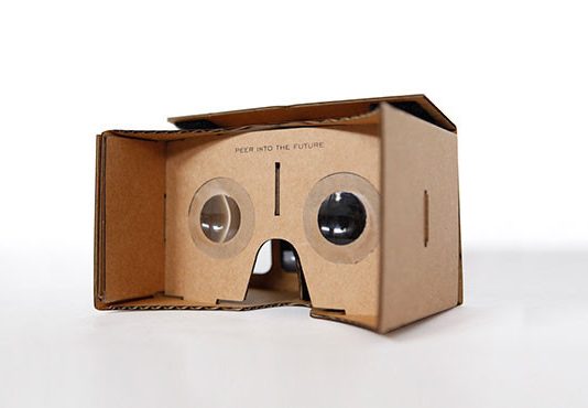 Η Google έχει μεγάλα σχέδια για το Cardboard VR, αφού πούλησε πάνω από 500.000 συσκευές
