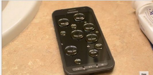 Samsung Galaxy S6 Active: Τεστ δείχνει απίστευτα ανθεκτική κατασκευή και υδροφοβική κάλυψη
