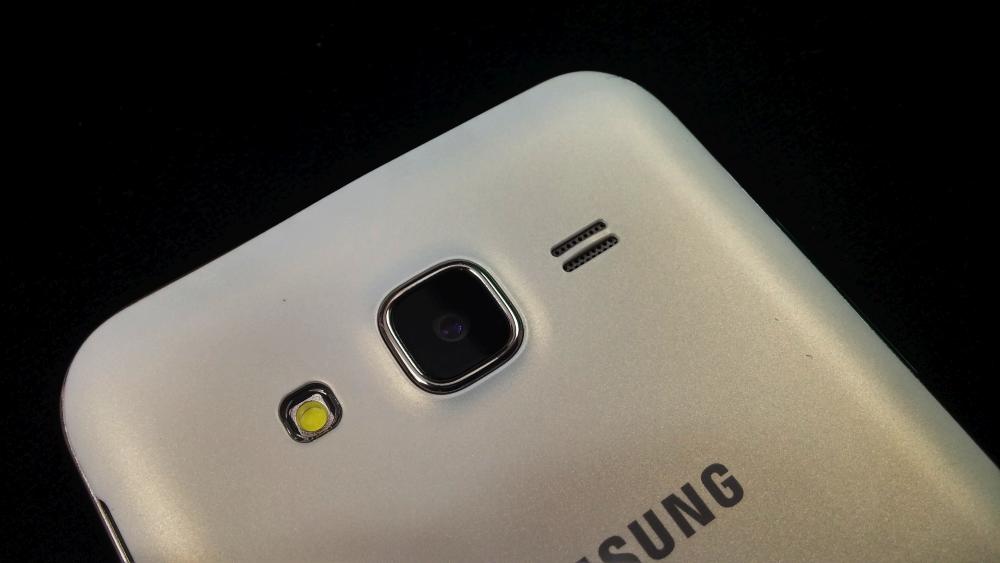 Samsung Galaxy J5 (11)