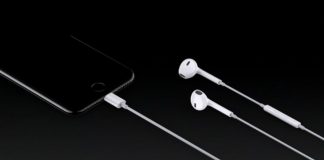 iPhone 12 earpods