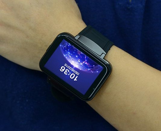 DM98: Smartwatch με πρωτότυπη ευρεία οθόνη και Android 5.1
