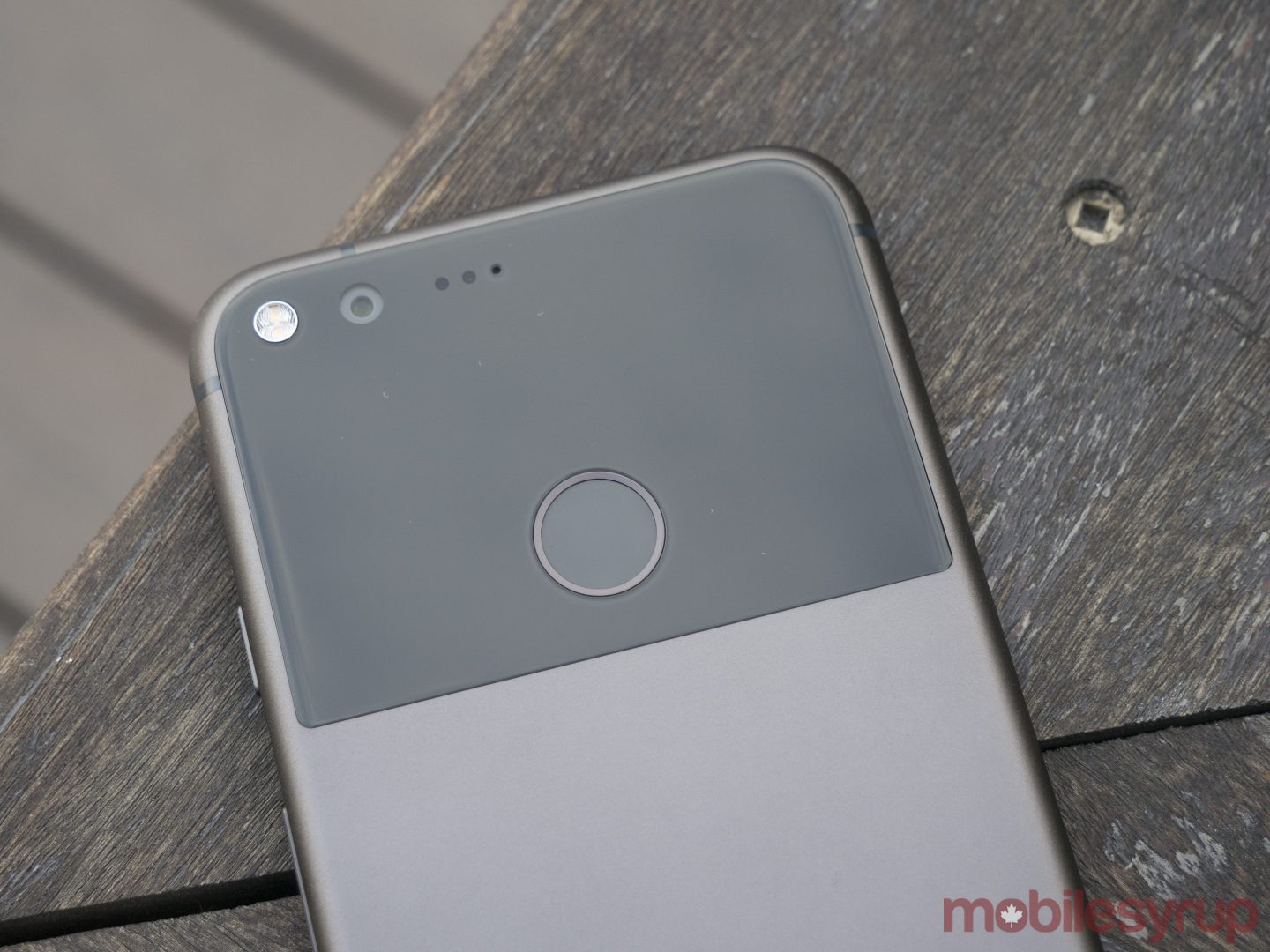 Google Pixel: Παράπονα για πρόβλημα με την κάμερα