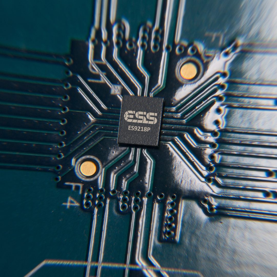 LG V30: Το smartphone που καινοτομεί στον Hi-Fi ήχο [Δελτίο Τύπου]