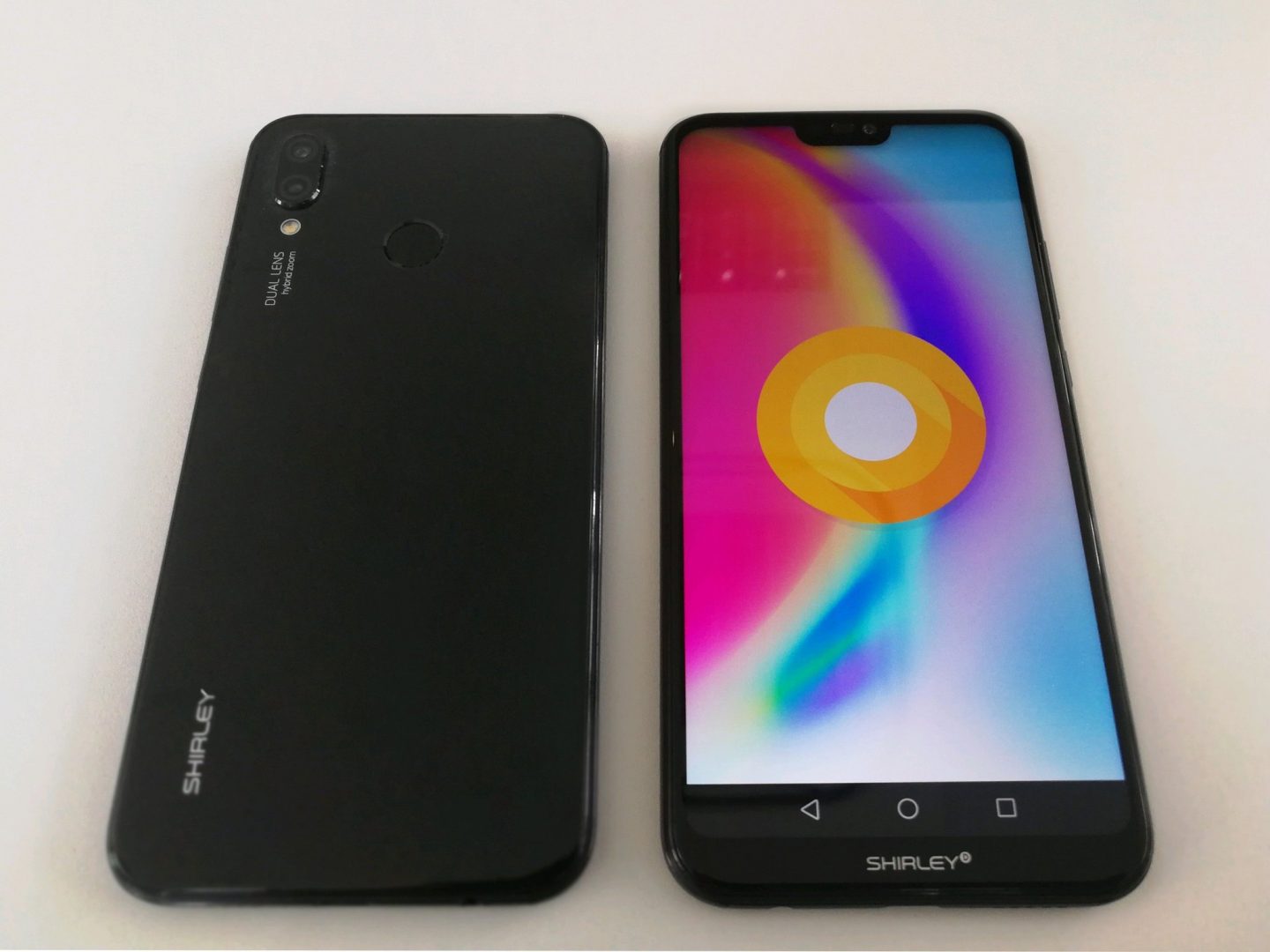 Huawei P20 Lite: Διαρρέει σε φωτογραφία με διπλή κάμερα και εγκοπή στην οθόνη