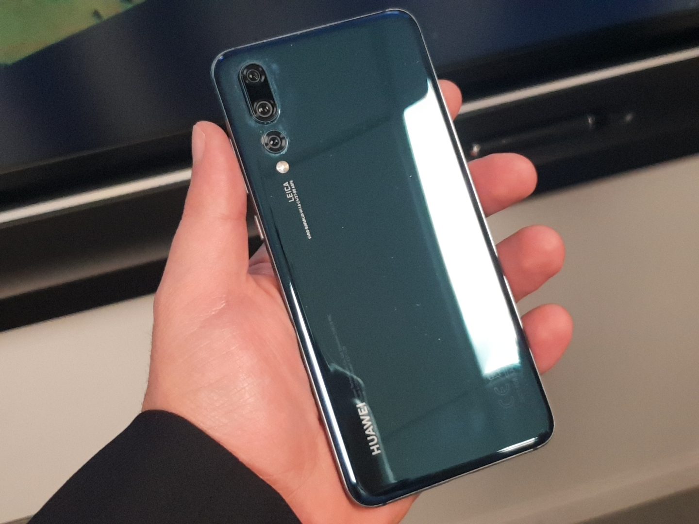 Το Huawei P20 Pro έχει «περισσότερο» οπτικό σταθεροποιητή εικόνας από ότι αρχικά πιστεύαμε