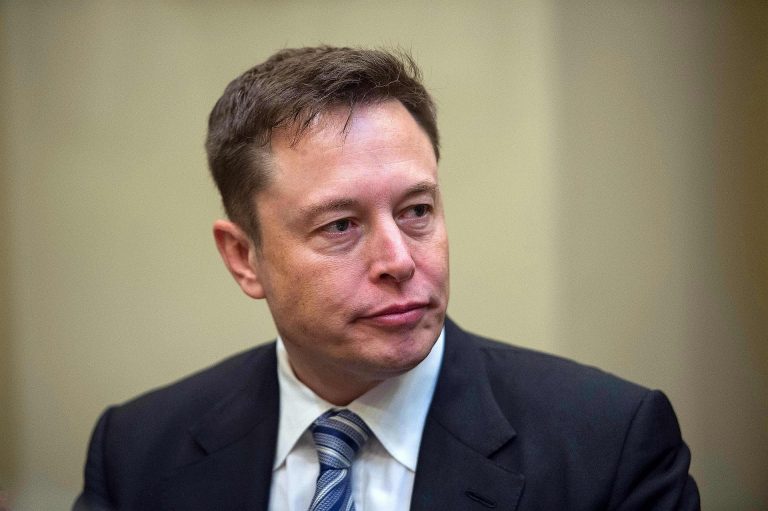 Twitter Elon Musk Tesla Ελλάδας