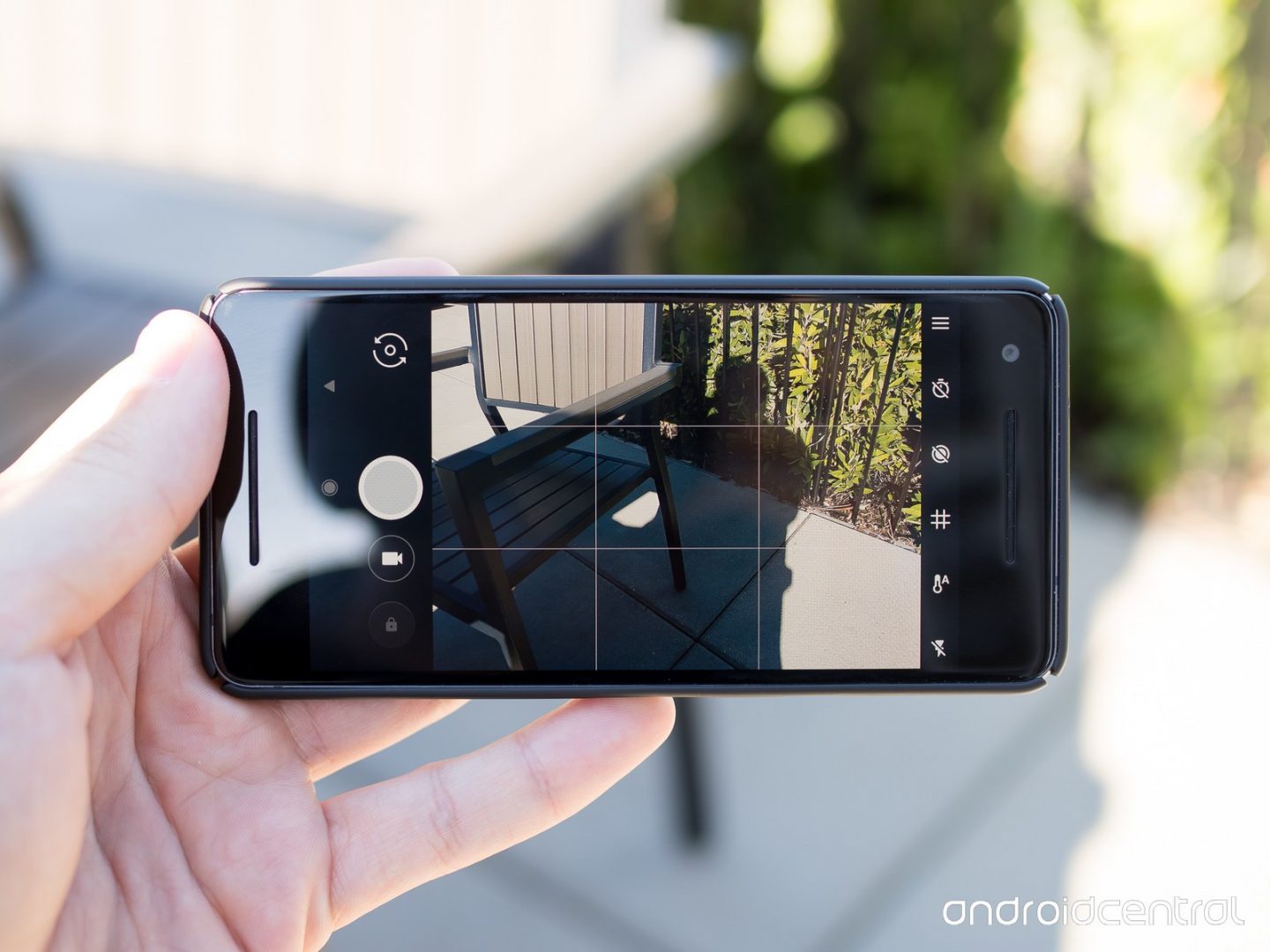 Η κάμερα του ενός έτους Google Pixel 2, συνεχίζει να κερδίζει έναντι του νέου iPhone XS Max!