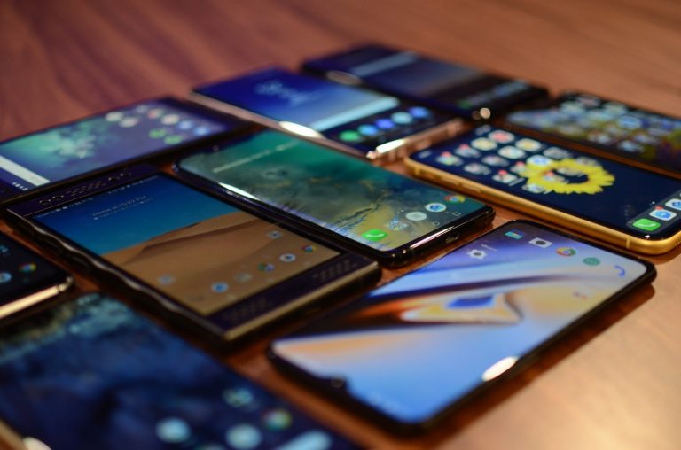 flagship smartphones