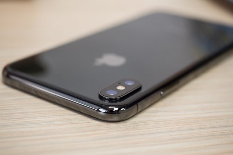 iPhone X