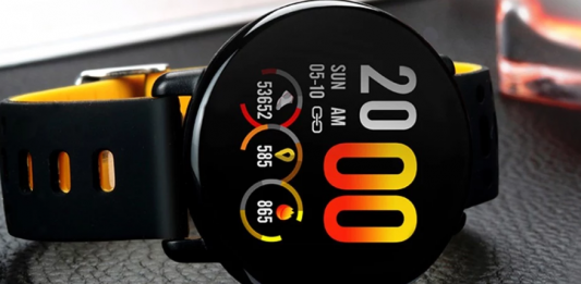 Το SENBONO K1 Smart Watch κοστίζει 20 ευρώ και υποστηρίζει πλήθος λειτουργιών