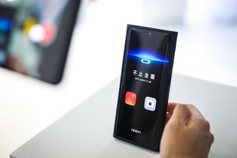 under-display camera oppo