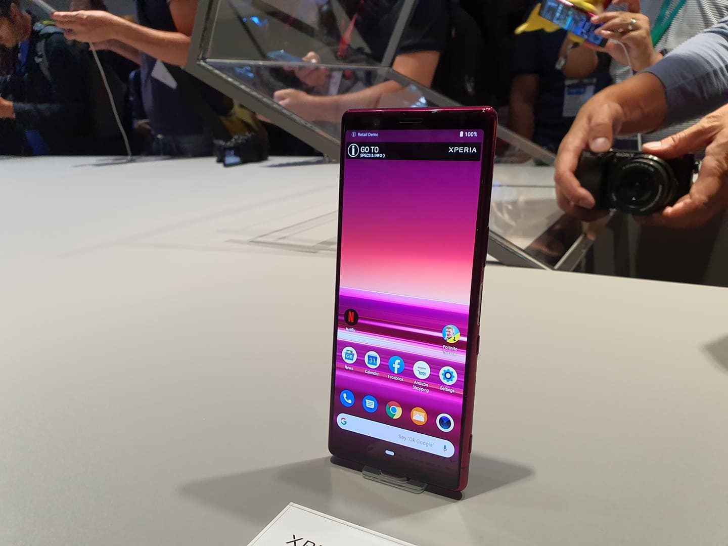 Είδαμε από κοντά το Sony Xperia 5 που ανακοινώθηκε, τη νέα προσπάθεια της Sony στο χώρο των flagship smartphones (video)