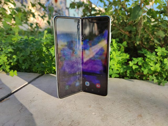 Samsung Galaxy Fold One UI 3.1.1