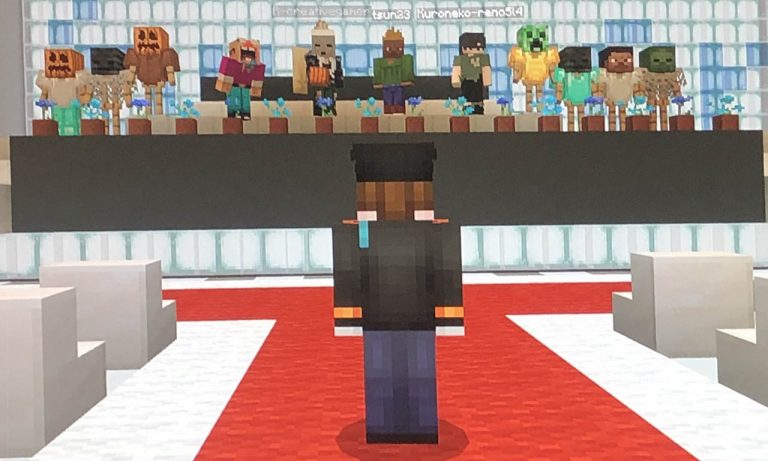 Minecraft Japan School COVID 19