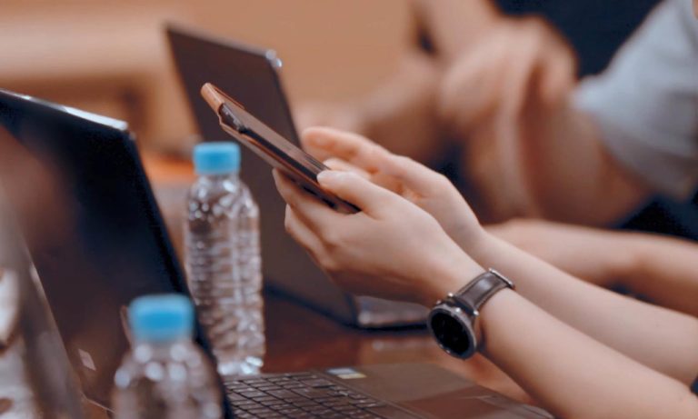 Samsung Galaxy Z Fold 3 Galaxy Watch 4 promo video