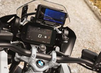 Μηχανάκι και iPhone