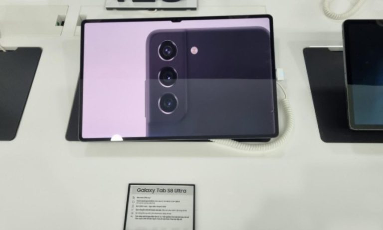 Samsung Galaxy Tab S8 Ultra Real photo