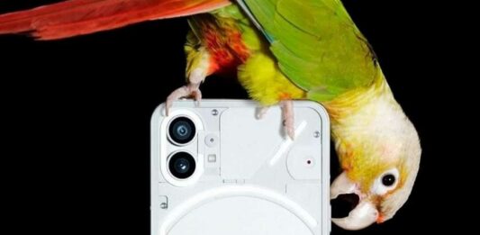 Nothing Phone (1)