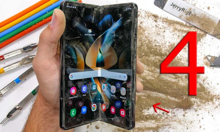 Samsung Galaxy Z Fold 4 JerryRigEverything