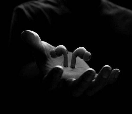 Apple AirPods Pro 2 AirPods second generation