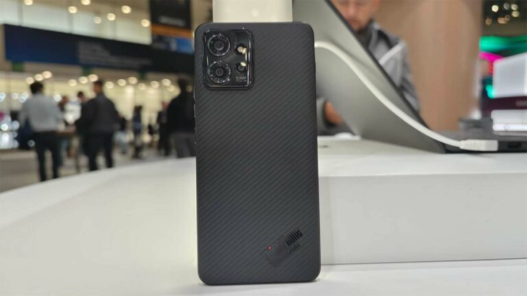 Lenovo ThinkPhone MWC 2023