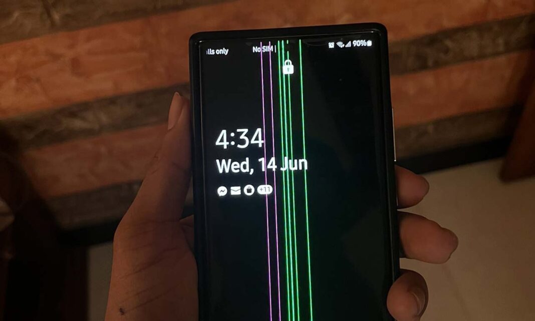 Samsung Galaxy Note 20 Ultra 5G Green Lines