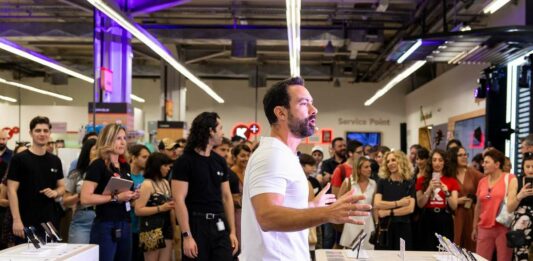 Μοναδικό νέας γενιάς Apple Shop στο Κωτσόβολο