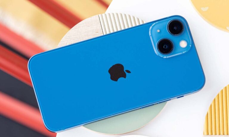 Apple iPhone 13 14 mini Qi2 iOS 17.2