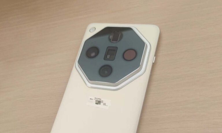 Oppo Find X7 Pro Periscopes