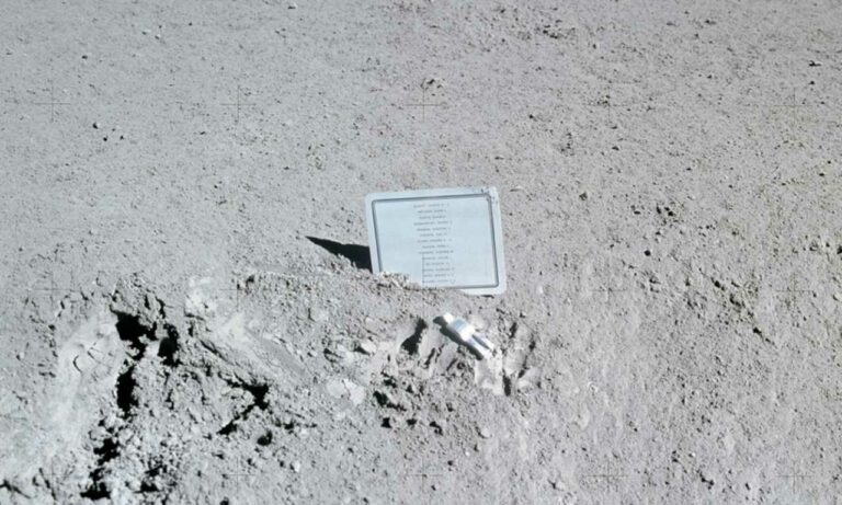 Nasa Σελήνη Λείψανα