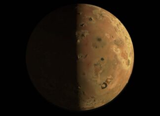 Ιώ Juno NASA
