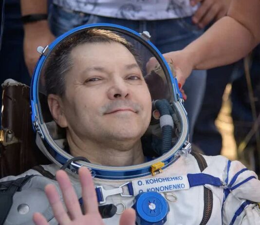 Ρώσος κοσμοναύτης σπάει το ρεκόρ μεγαλύτερης παραμονής στο διάστημα Ολεγκ Κονονένκο