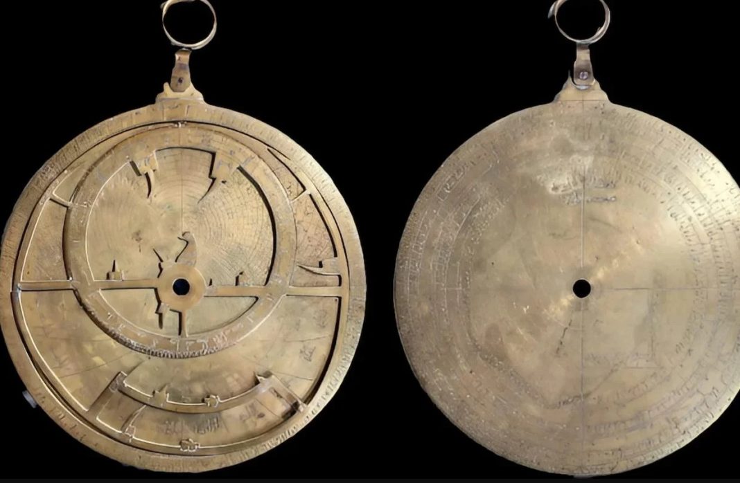 astrolabos