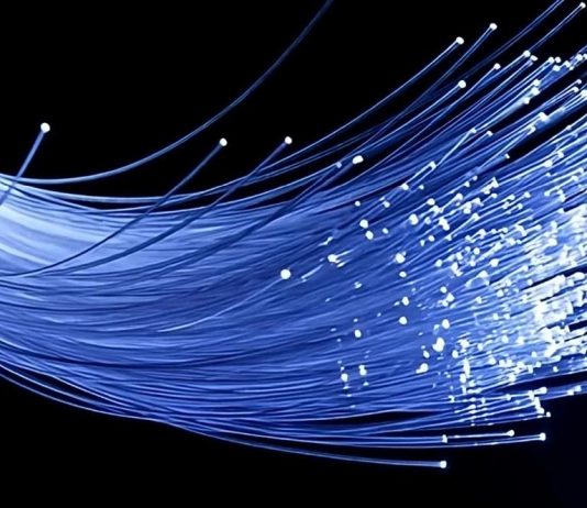Έπιασαν 301Tbps με την υπάρχουσα δομή οπτικών ινών ιντερνετ ελλάδα επαρχία οπτικών ινών