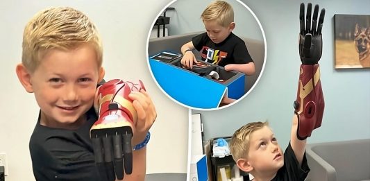 Άλλαξε η ζωή του 5χρονου που πήρε βιονικό χέρι του Iron Man!