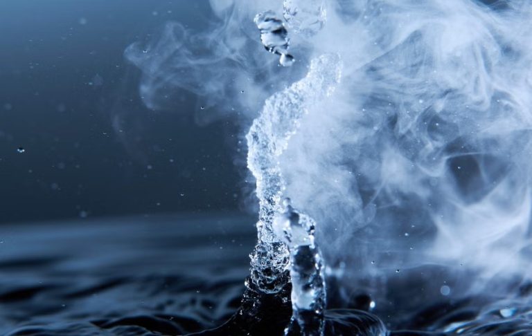 επαναστατικό φαινόμενο