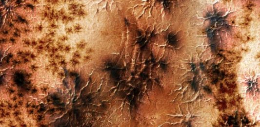 Οι τρομακτικές “αράχνες του Άρη πολλαπλασιάζονται και η NASA ξέρει πλέον γιατί Άρη αράχνες