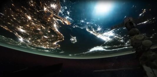 Αστροναύτης καταγράφει μυστηριώδη έκρηξη πάνω από τη Γη και ζητάει βοήθεια