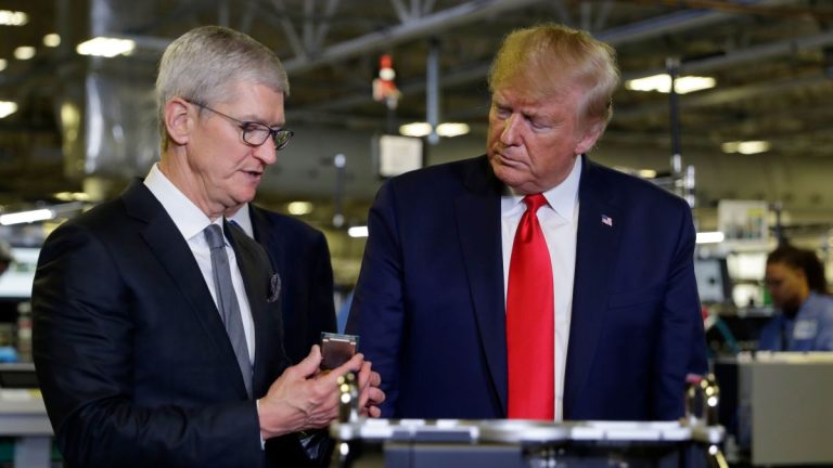 Trump Cook apple