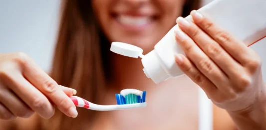 οδοντόβουρτσα