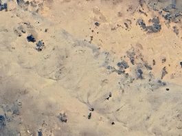 Κάτι συναρπαστικό ανακαλύφθηκε από ένα τεράστιο σημάδι στο Google maps! google maps σημάδι ανεμοστρόβιλος