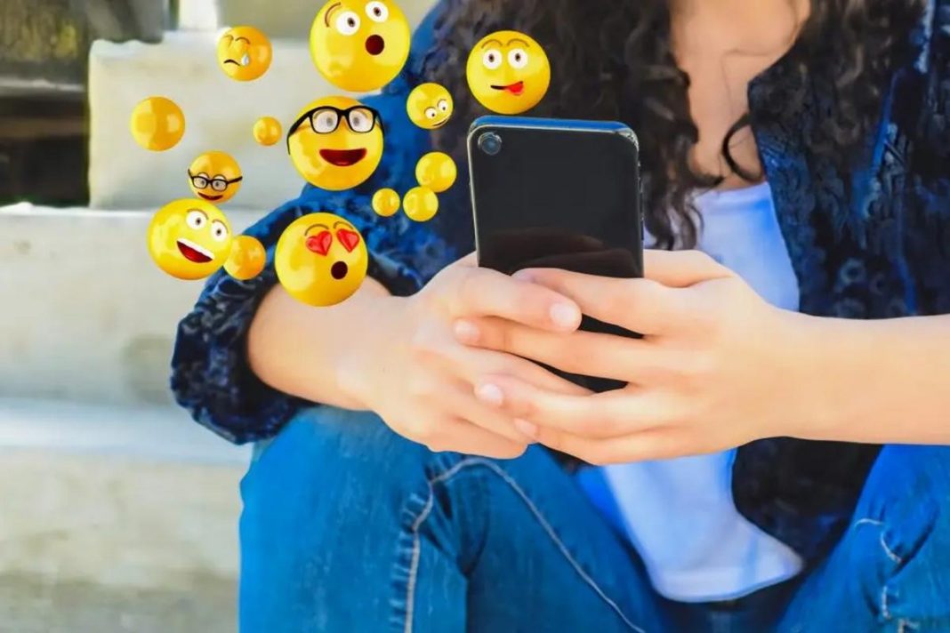 emojis προσκόλληση προσωπικότητα