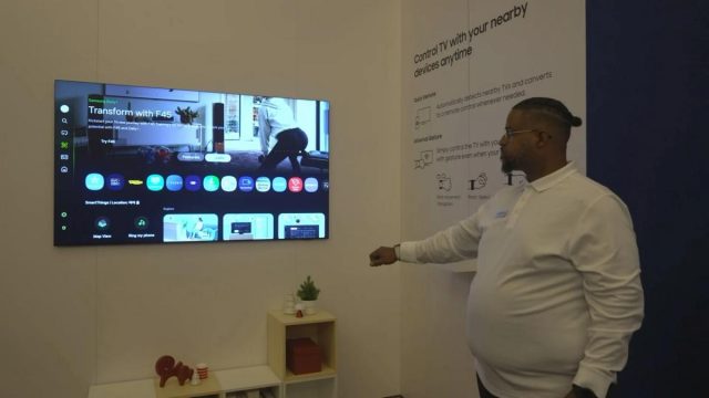 Samsung TVs galaxy watch gestures τηλεχειριστήριο 