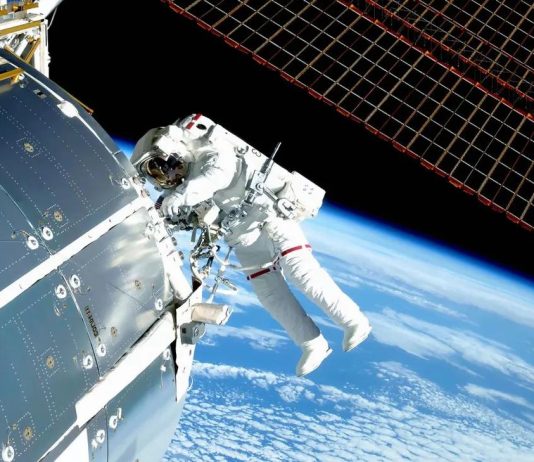 διάστημα ISS μικρόβια πείραμα